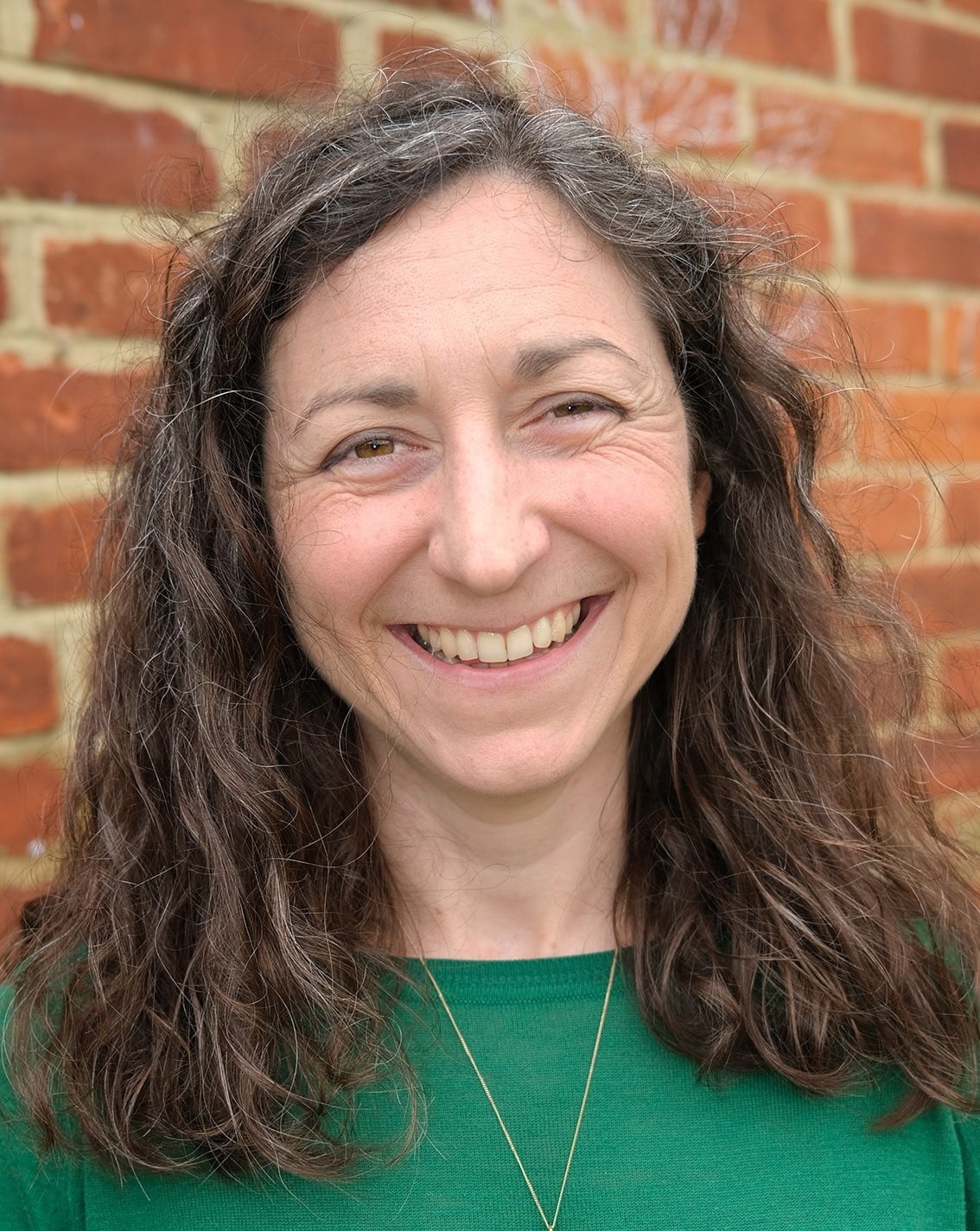 Suzi Keshavarz